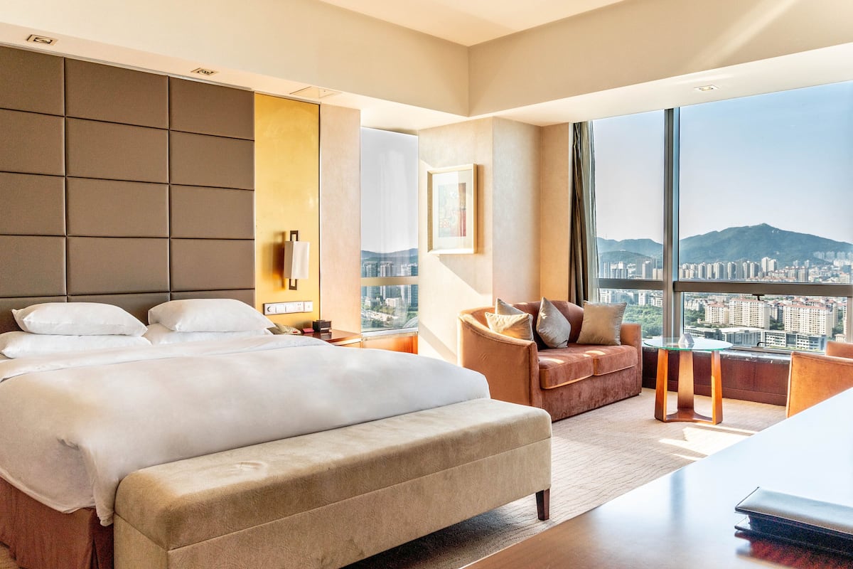 1 bedroom, minibar, in-room safe, desk