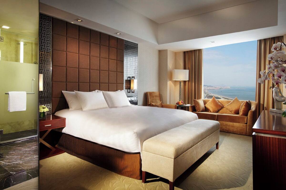 1 bedroom, minibar, in-room safe, desk