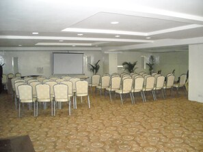Meeting facility - Monarch Luxur (Bengaluru)
