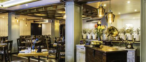 Breakfast, lunch, dinner served; Indian cuisine