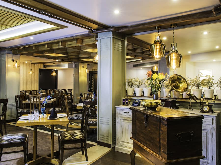 Breakfast, lunch, dinner served; Indian cuisine