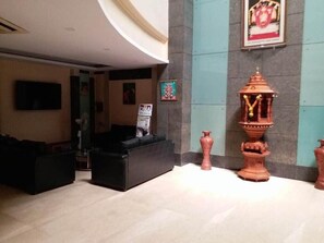 Interior - Hotel Three Star (Navi Mumbai)