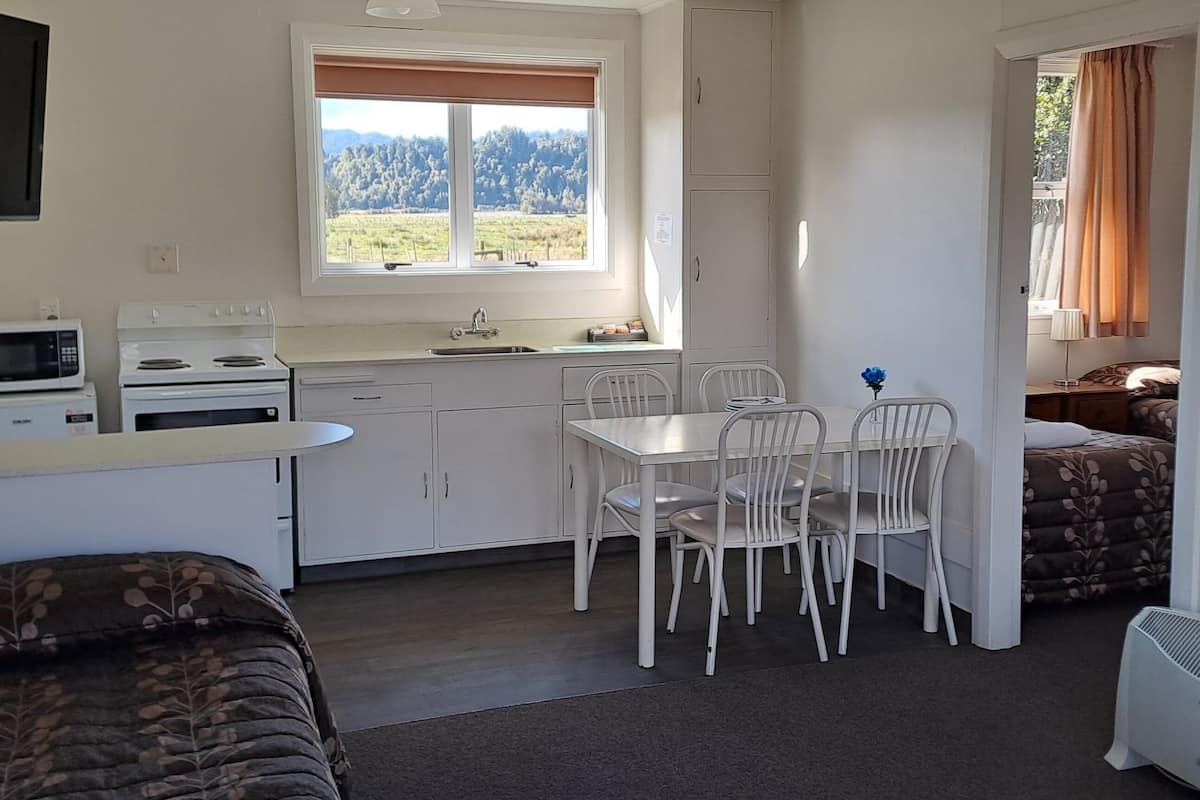 Apartment | Private kitchen | Fridge, microwave, stovetop, electric kettle
