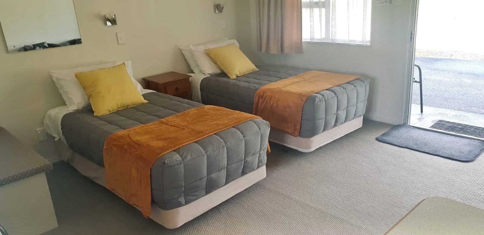 Estudio | Muebles diferentes, wifi gratis y ropa de cama 