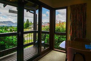 Familien-Stadtwohnung, 2 Schlafzimmer, Bergblick | Balkon