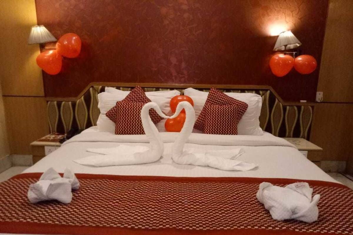 Classic Deluxe Room | Rollaway beds (surcharge), WiFi (free)