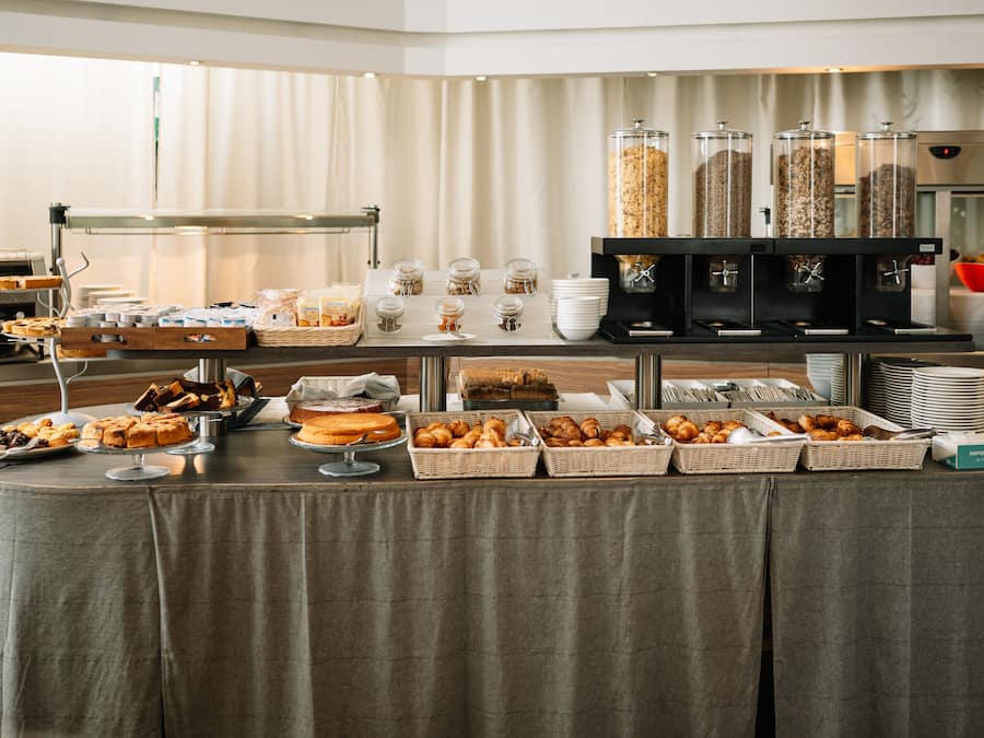 Dagelijks ontbijtbuffet inbegrepen