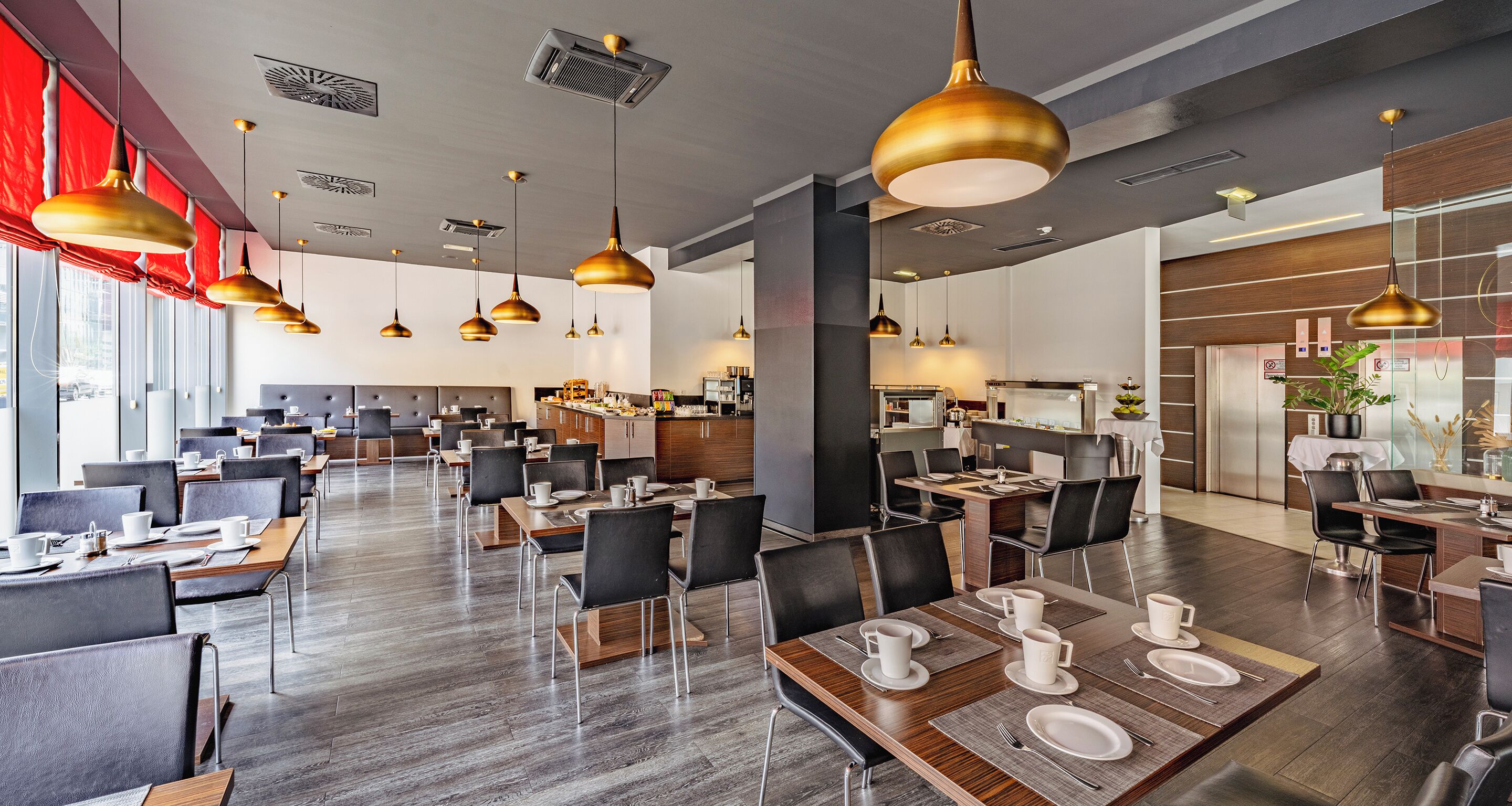 Daily buffet breakfast (EUR 17 per person)