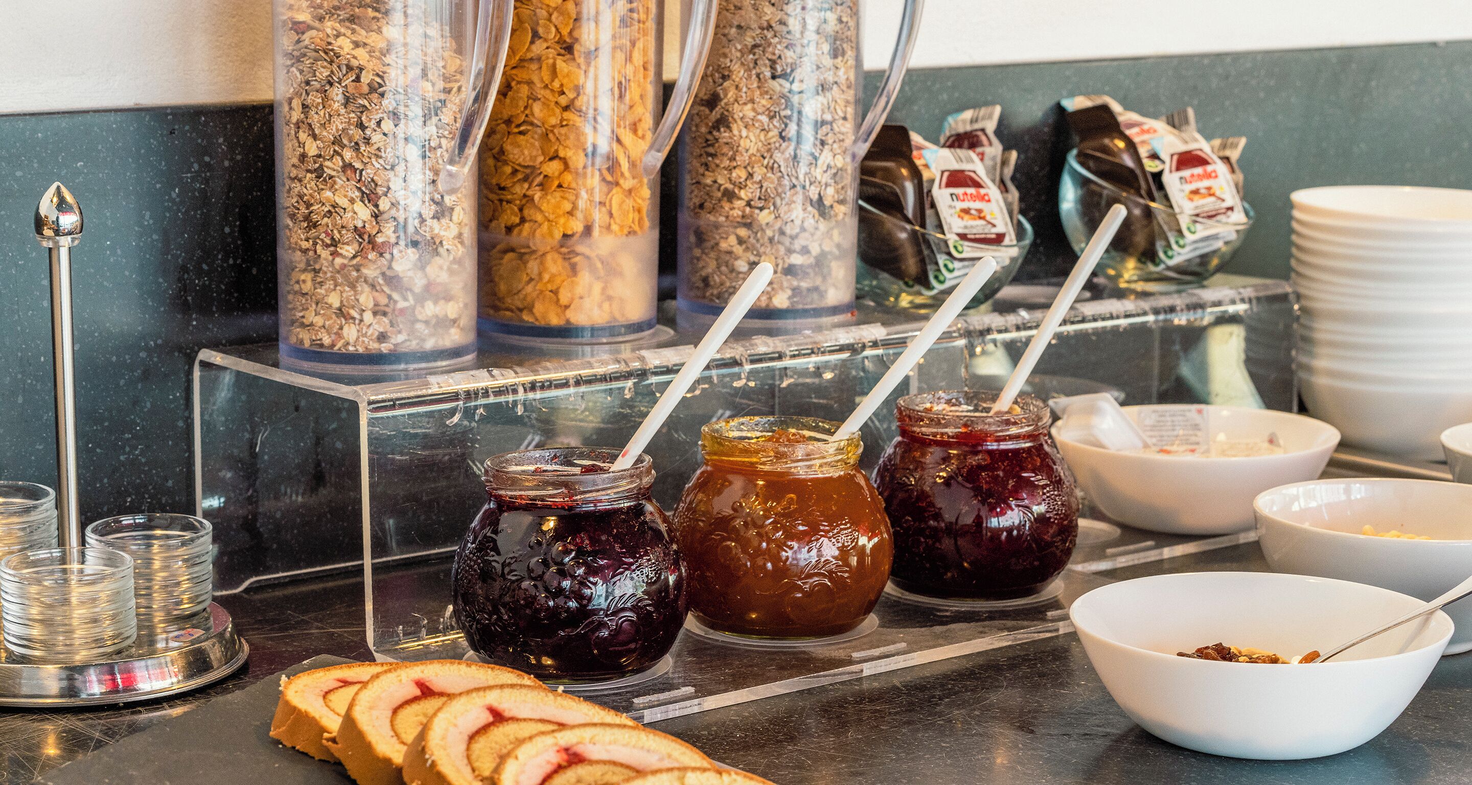 Café da manhã com buffet todos os dias mediante uma taxa