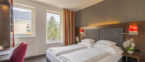 In-room safe, laptop workspace, blackout curtains, soundproofing