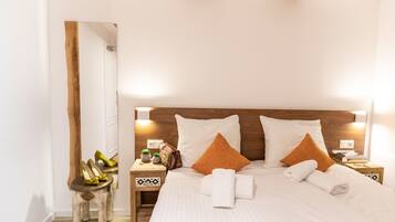 Caja de seguridad en la habitación y cortinas blackout