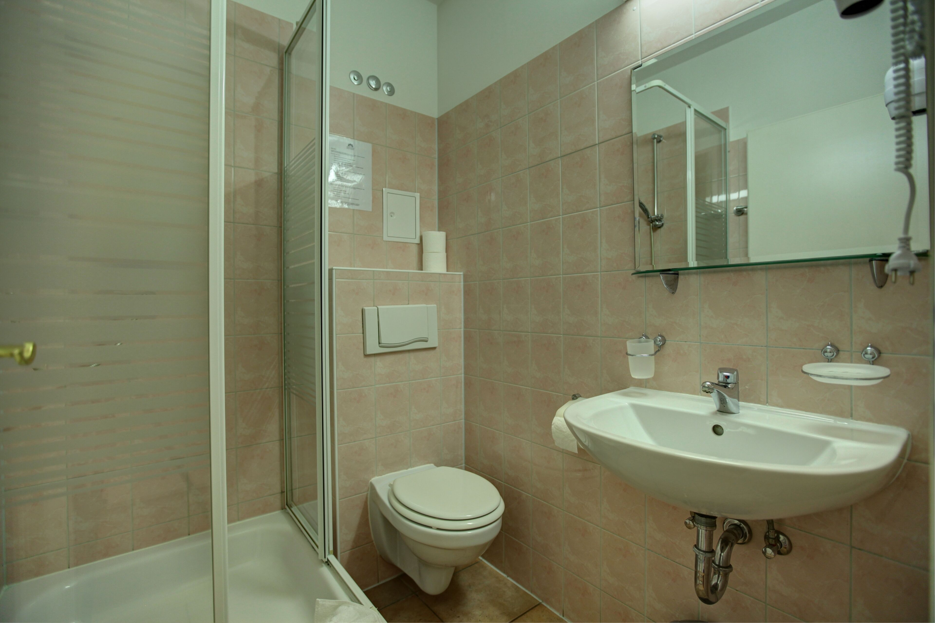 Photo - Hotel Pension Bernstein am Kurfürstendamm