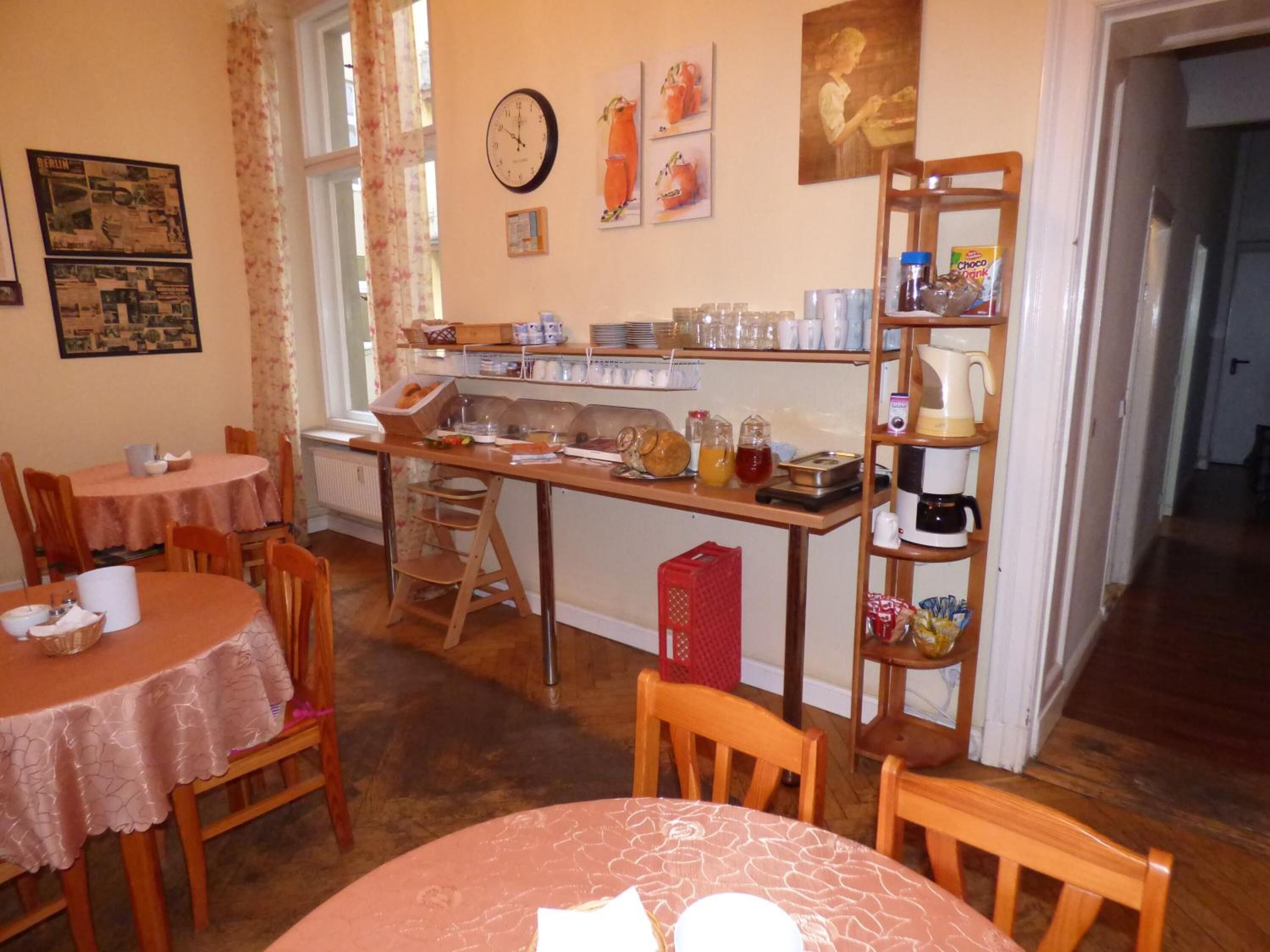 Photo - Hotel Pension Bernstein am Kurfürstendamm