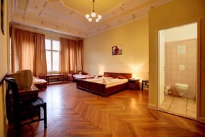 Family Room | 1 bedroom, in-room safe, free cribs/infant beds, free WiFi