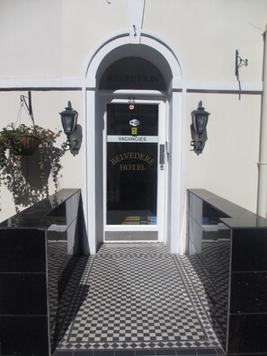 Property entrance - Belvedere Hotel (London)