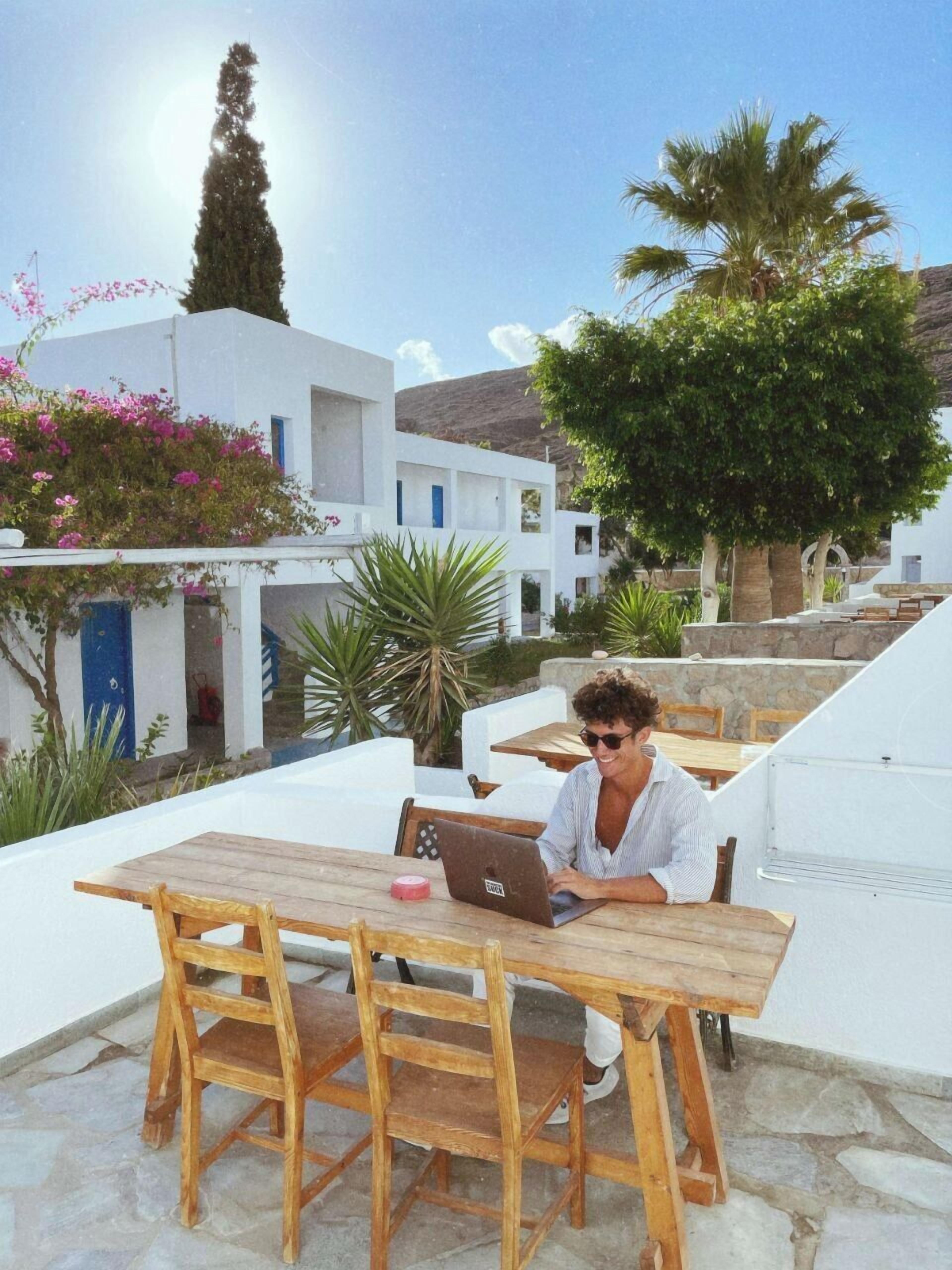 Photo - Lagada Beach Hotel