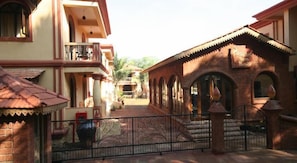 Sân vườn