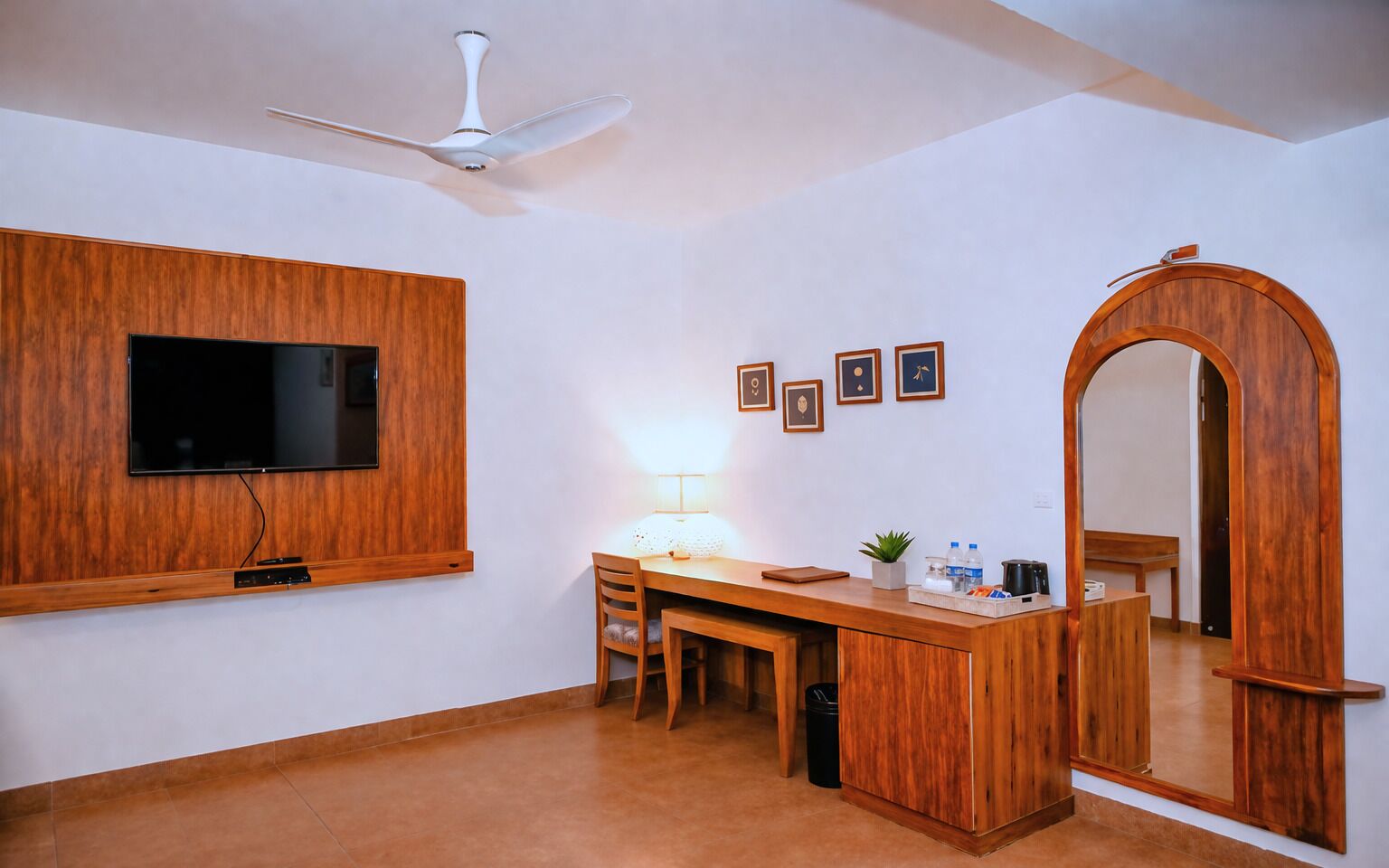 Zimmer, 1 Doppelbett | Bettwäsche aus ägyptischer Baumwolle, hochwertige Bettwaren, Minibar