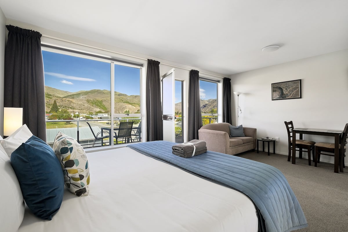 Estudio, balcón | 1 dormitorio, wifi gratis, ropa de cama