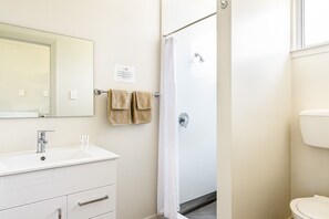 Apartment, 2 Schlafzimmer | Badezimmer