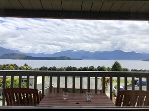 Lake view - Te Anau Manapouri Lake Hotel (Manapouri)