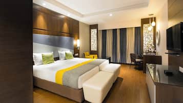 Minibar, in-room safe, desk, blackout curtains