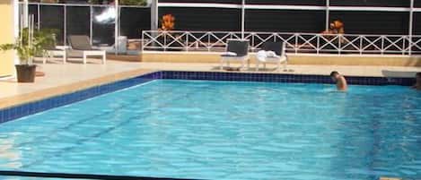 Piscine extérieure