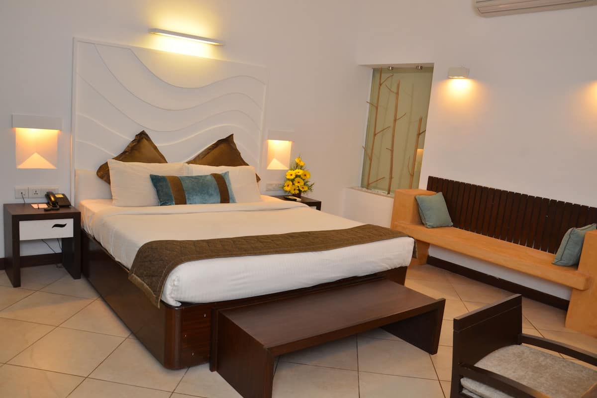Luxe kamer | 1 slaapkamer, luxe beddengoed, bedden met traagschuimmatras, een minibar