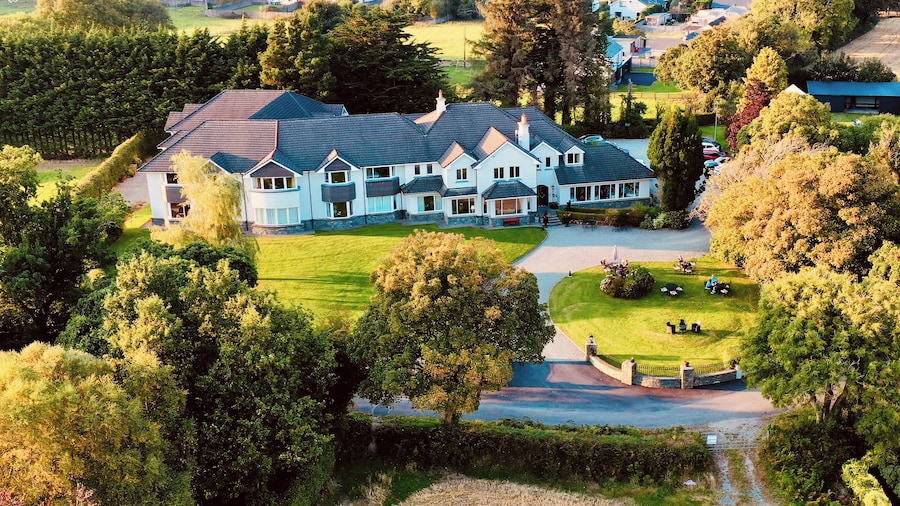 Loch Lein Country House