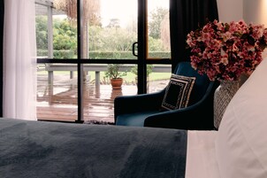 Superior Studio, Balcony (Twin Superior Studio) | In-room safe, iron/ironing board, free WiFi, bed sheets