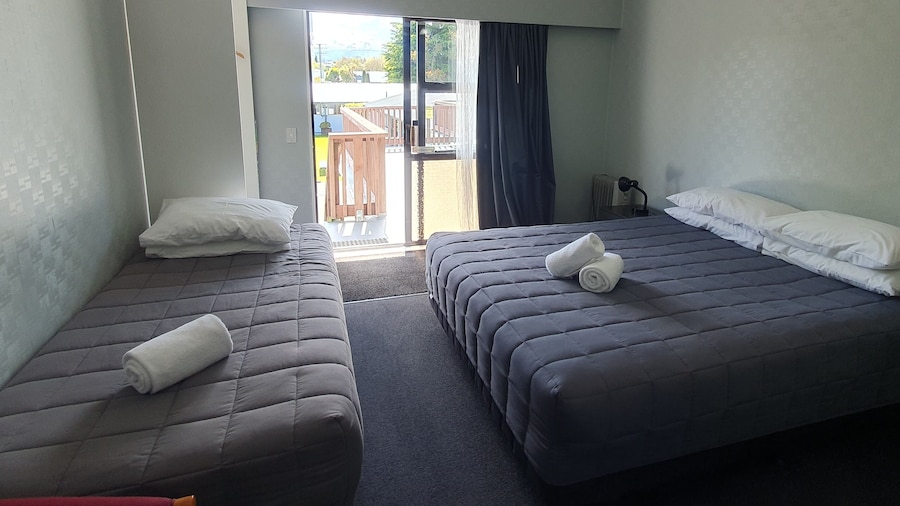 奥阿库尼法院汽车旅馆