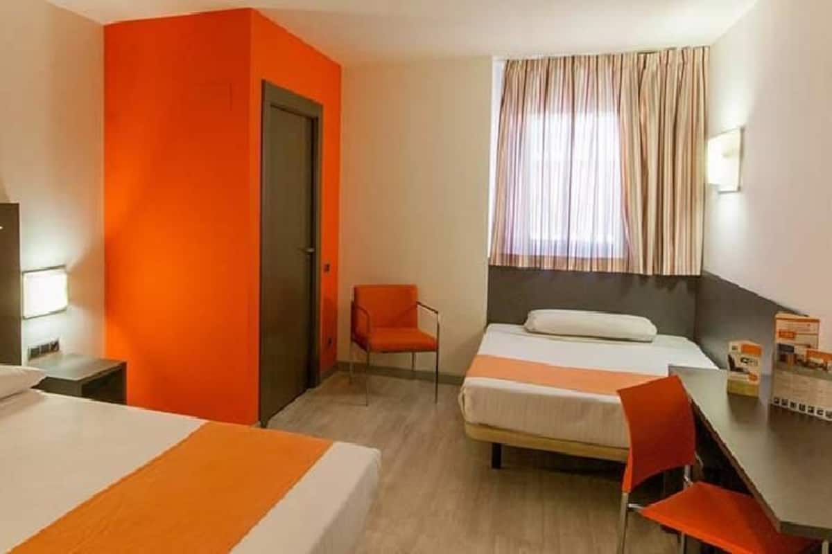 Camera tripla | Minibar, una cassaforte in camera, una scrivania, insonorizzazione