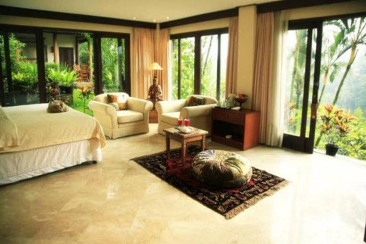 Suite (Saraswati)