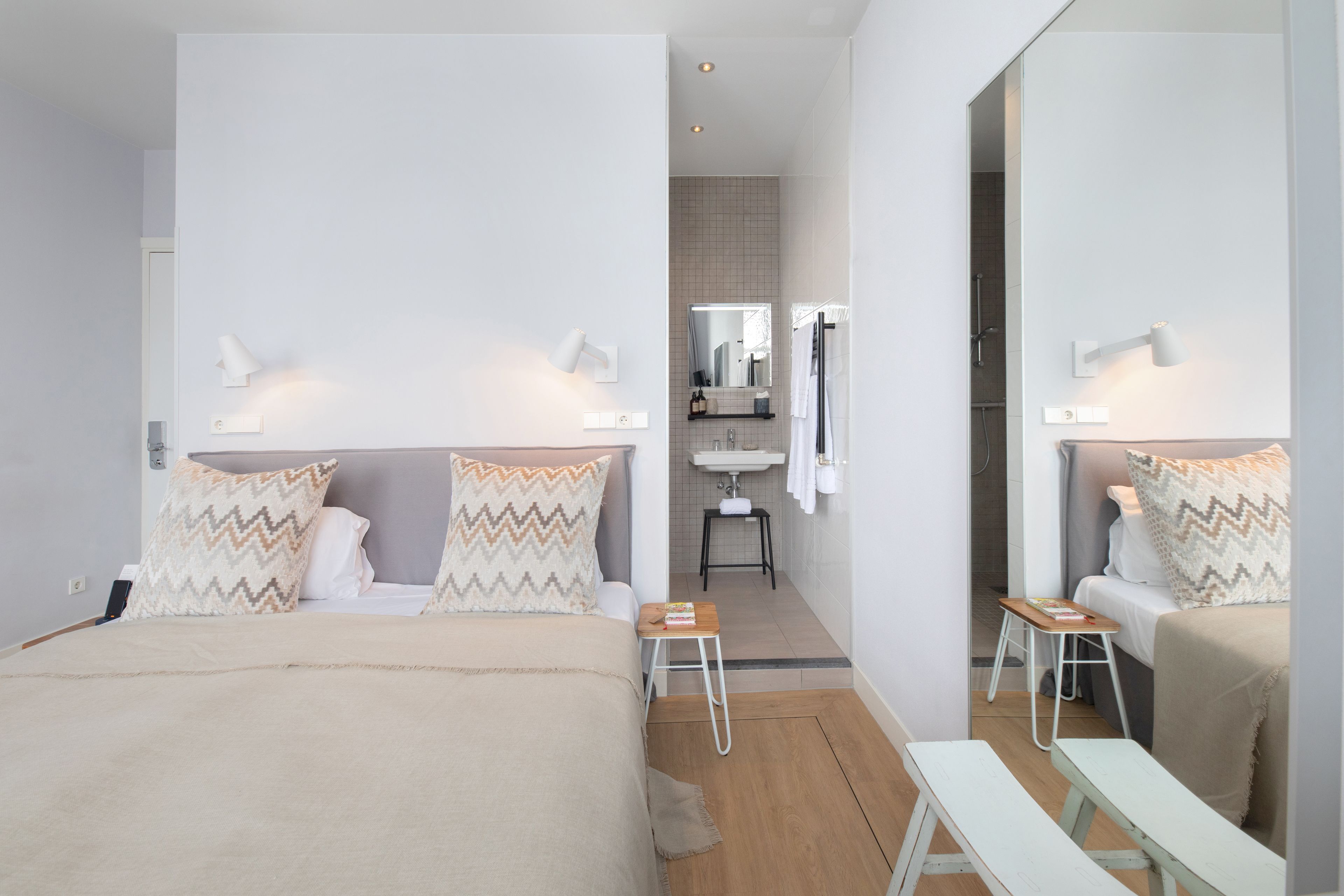 Superior tweepersoonskamer (Patio Side) | Hypoallergeen beddengoed, een minibar, een kluis op de kamer