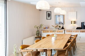 Daily full breakfast for a fee - Stadsvilla Hotel Mozaic Den Haag (The Hague)
