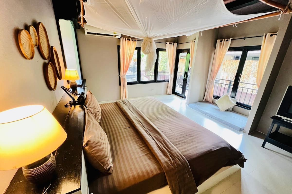 Minibar, Zimmersafe, Bettwäsche