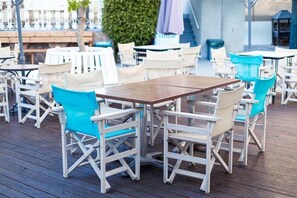 Outdoor dining - Nereus (Paphos)