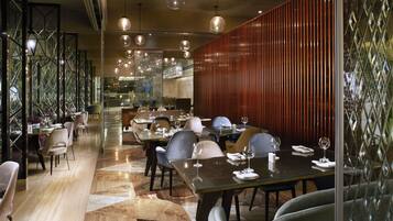 2 restaurants, breakfast, lunch, dinner served; Pan-Asian cuisine