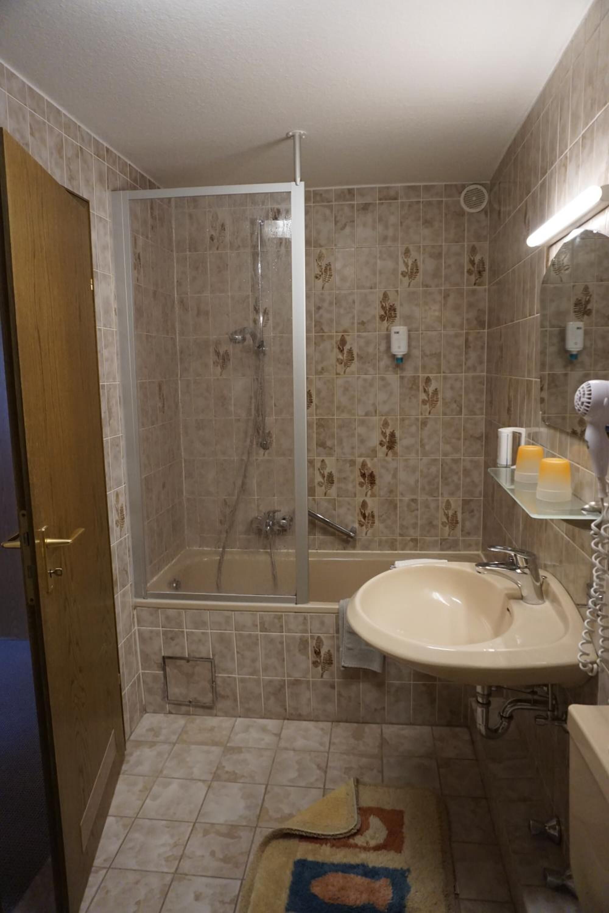 Foto - Hotel-Restaurant Weinhaus Grebel