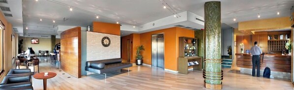 Lobby - Hotel Torre DE Sila (Tordesillas)