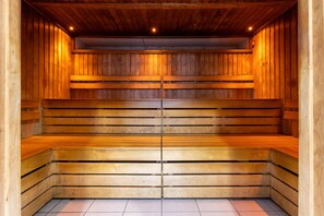 Fitness facility - Radisson Hotel Manchester City Centre, A Verified Net Zero Hotel (Manchester)