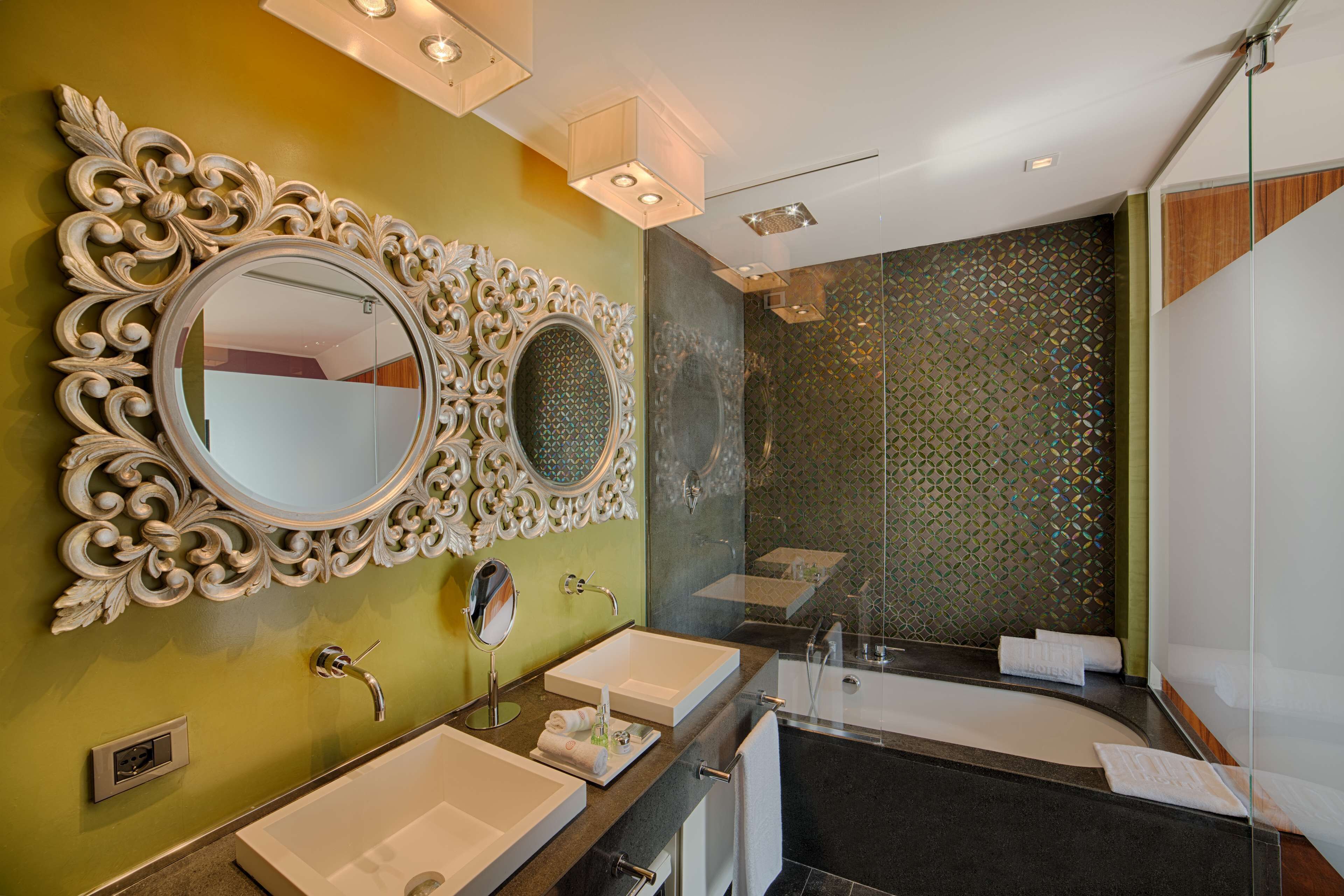 combined shower/bathtub, deep-soaking bathtub, rainfall showerhead