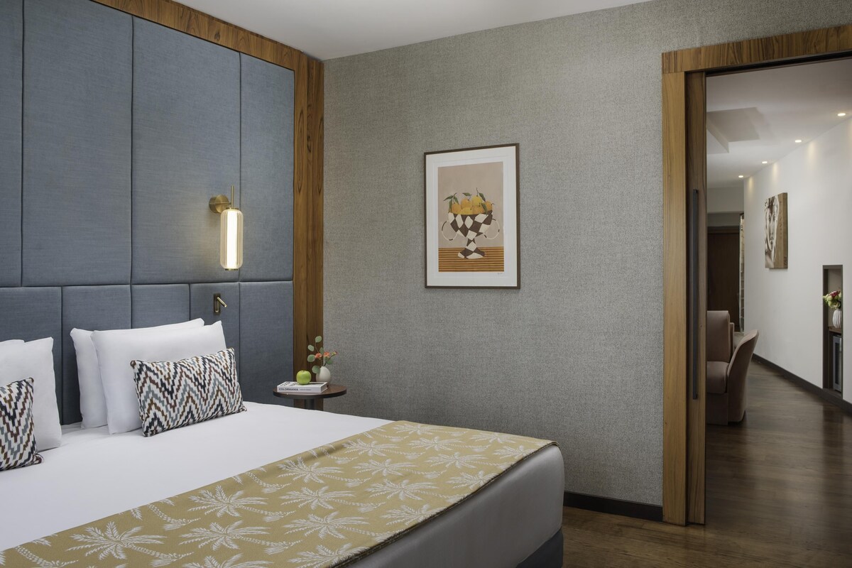 Presidential Suite, Terrace (View)