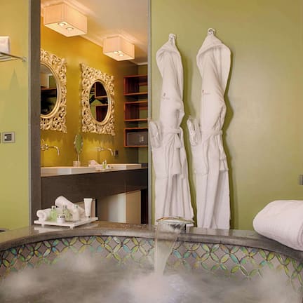 Presidential Suite, Terrace (View) | Bathroom | Combined shower/tub, deep soaking tub, rainfall showerhead