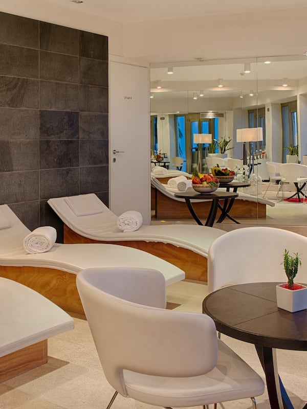 Sauna, steam room, Turkish bath, body treatments, body scrubs, facials