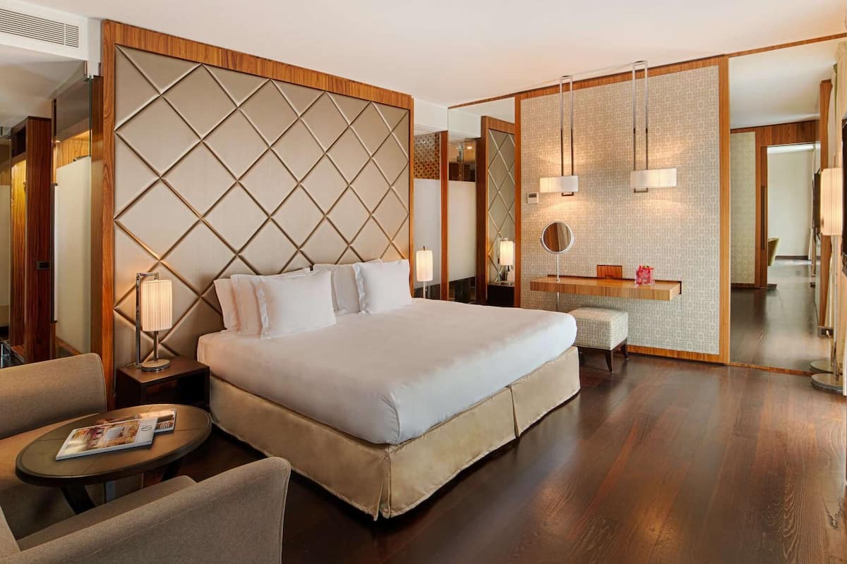 Minibar, in-room safe, desk, blackout curtains