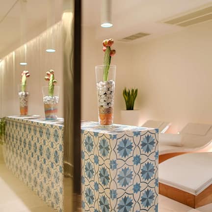 Sauna, steam room, Turkish bath, body treatments, body scrubs, facials