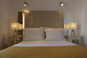 Economy Double Room, 1 Double Bed | Free WiFi, bed sheets - Castilho Flats (Odemira)
