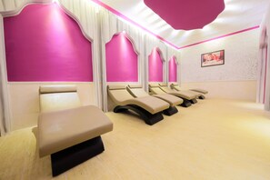 Behandlingsrom for par, badstue, tyrkisk bad/hamam og kroppsbehandlinger
