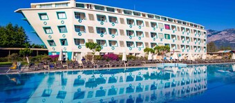Daima Biz Hotel - Dolusu Aquapark Access